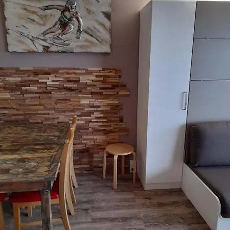 L'hermine Apartment *